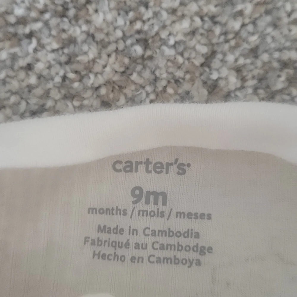 Carters 9m PJs - Picture 5 of 6